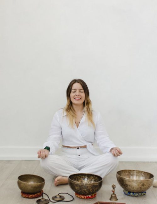 meditaion2-cura meditaion2-cura
